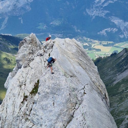 arete du doigt pointe percee alpinisme refuge de gramusset le grand-bornand